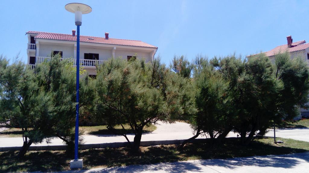 Apartments Branko Nin Esterno foto